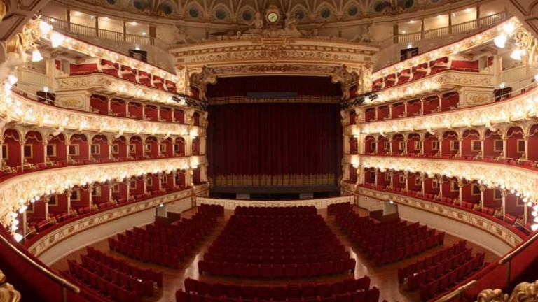 Teatro-Petruzzelli